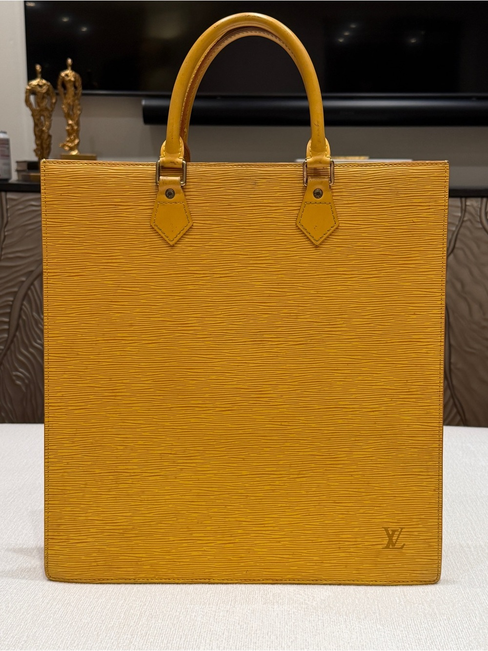 Louis Vuitton Sac Plat Epi Leather Yellow Tote Bag Vintage LV 💛